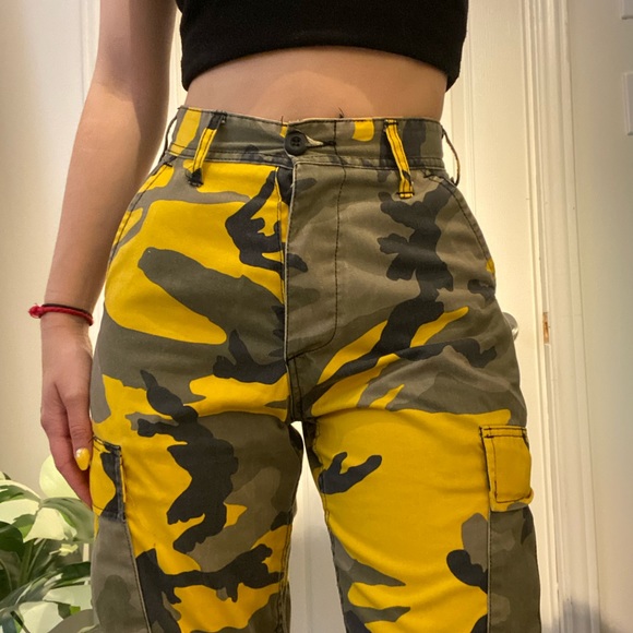 High waisted cargo pants - Picture 1 of 9